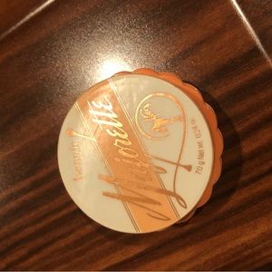 Benefit Majorette blush